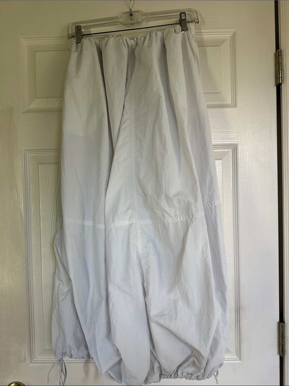 Zara White Elastic-Waist Bubble Skirt with Pockets